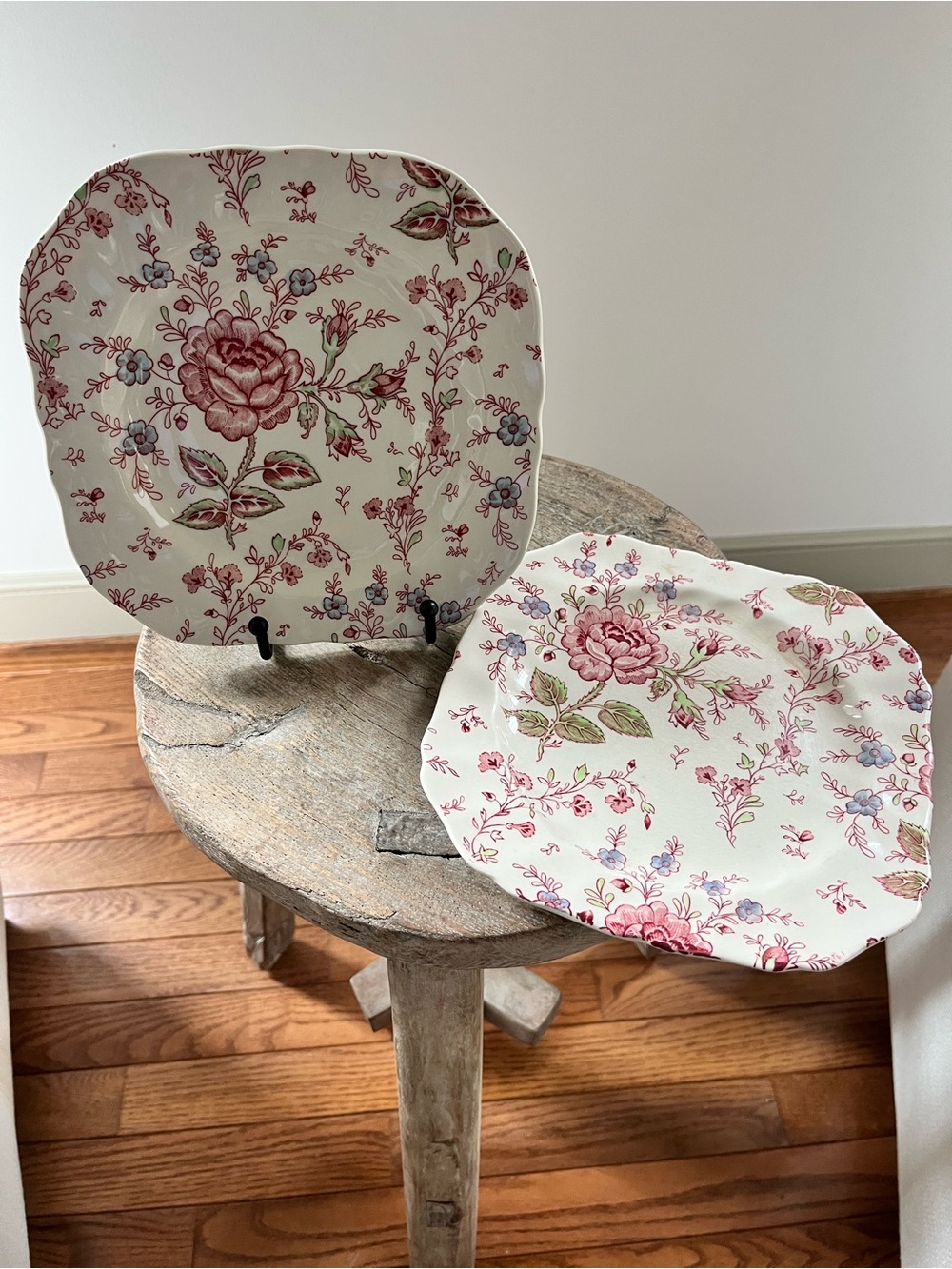 Vintage Johnson Brothers Rose Chintz Plates Set of 2